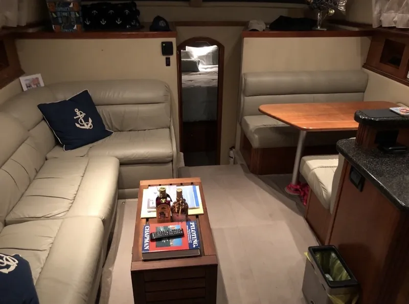 Slide: The Image of Cruisers 405 Motor Yacht 2005 - 12