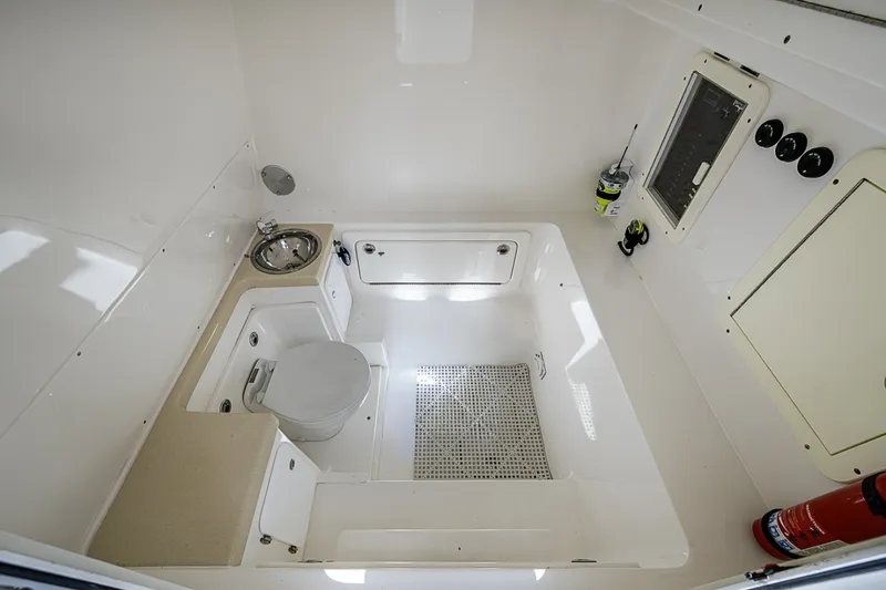 Slide: The Image of Invincible 42 Open Fisherman 2015 - 11