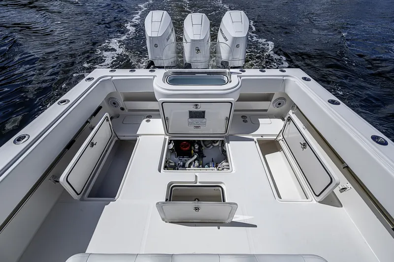 Slide: The Image of Invincible 42 Open Fisherman 2015 - 15