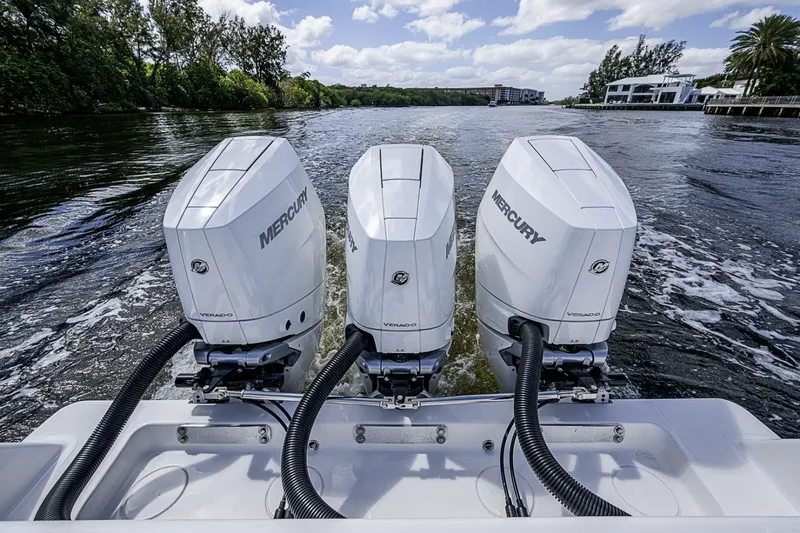 Slide: The Image of Invincible 42 Open Fisherman 2015 - 17