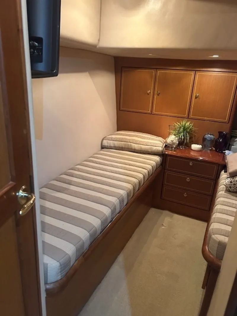 Slide: The Image of Ocean 50 Super Sport 2004 - 10