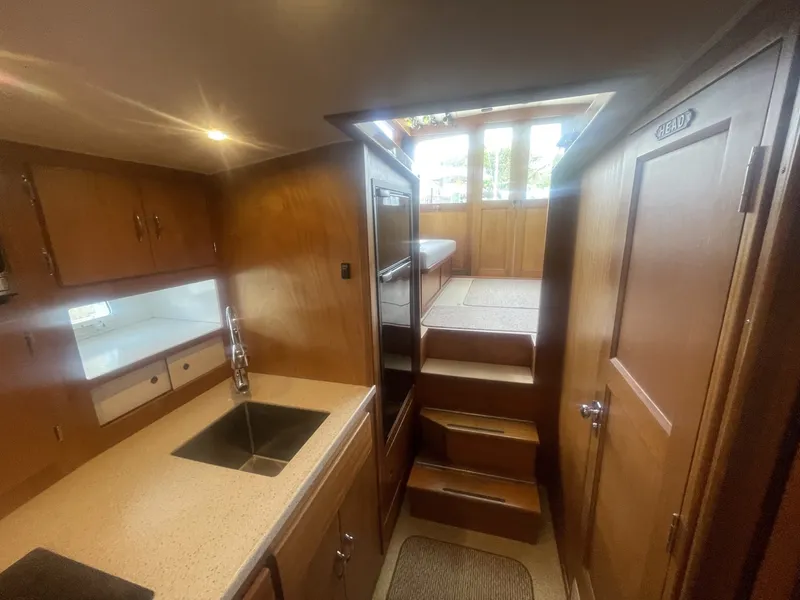 Slide: The Image of Hatteras 34 Sportfisherman 1968 - 22