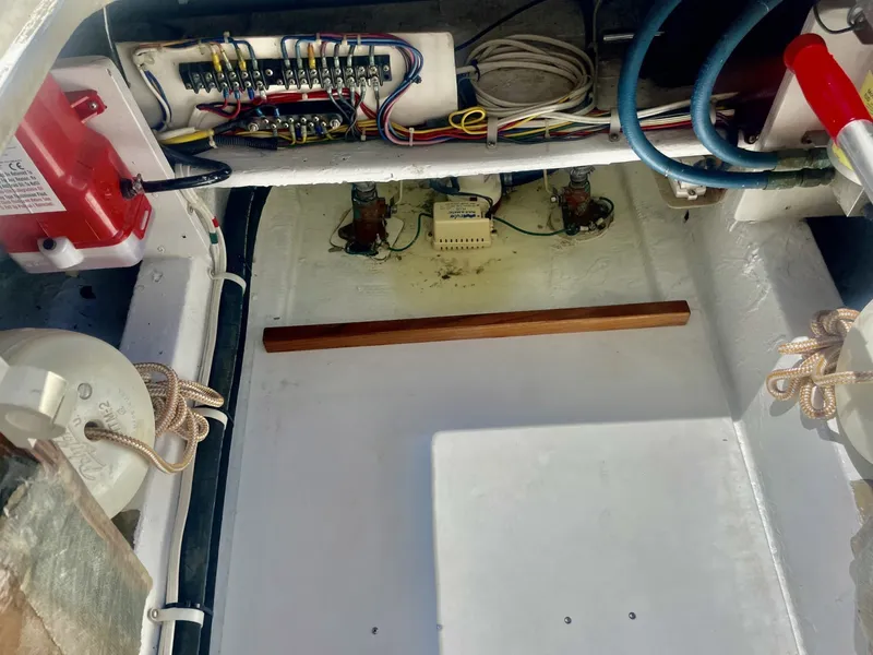 Slide: The Image of Hatteras 34 Sportfisherman 1968 - 36