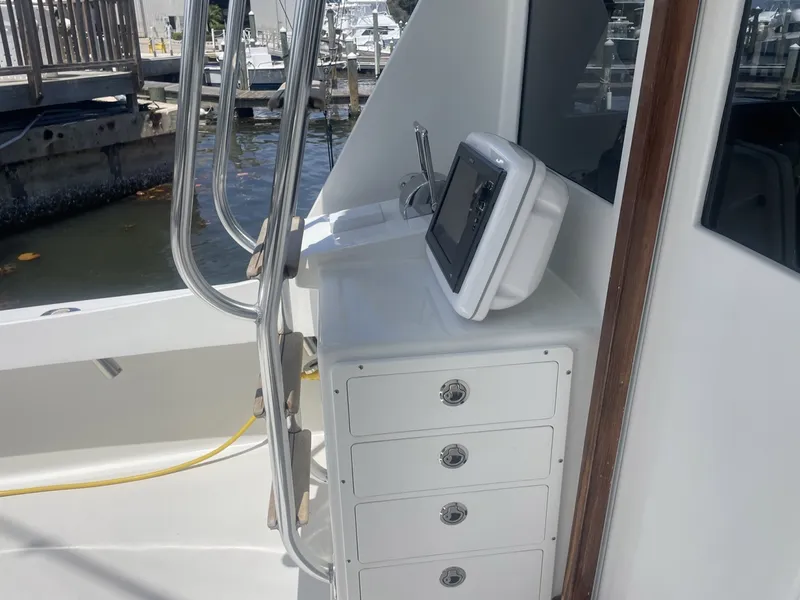 Slide: The Image of Hatteras 34 Sportfisherman 1968 - 8