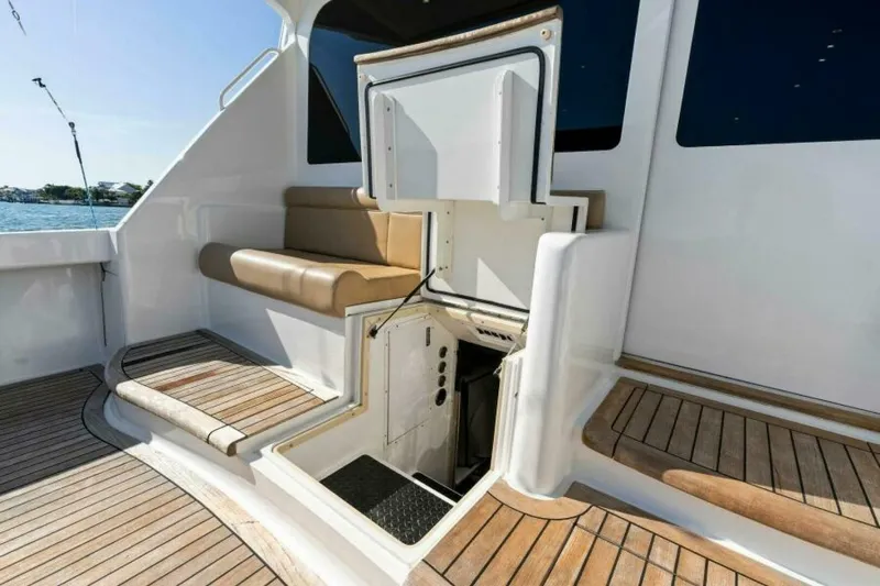 Slide: The Image of Viking 48 Convertible 2003 - 10