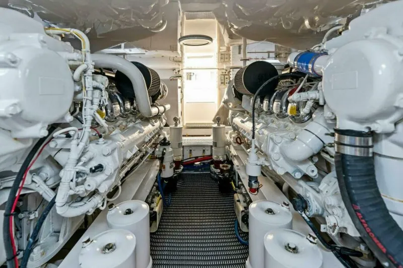 Slide: The Image of Viking 48 Convertible 2003 - 42