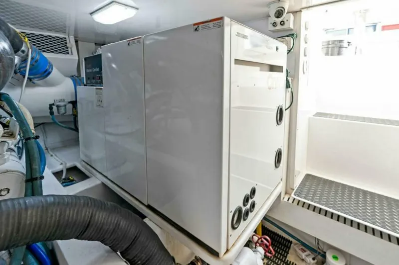 Slide: The Image of Viking 48 Convertible 2003 - 45