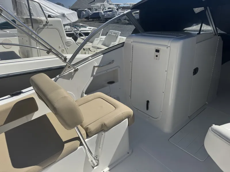 Slide: The Image of Sea Hunt Escape 234 LE 2013 - 9