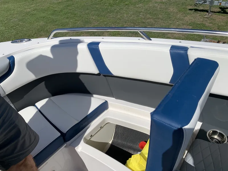 Slide: The Image of Chaparral 270 OSX 2023 - 14