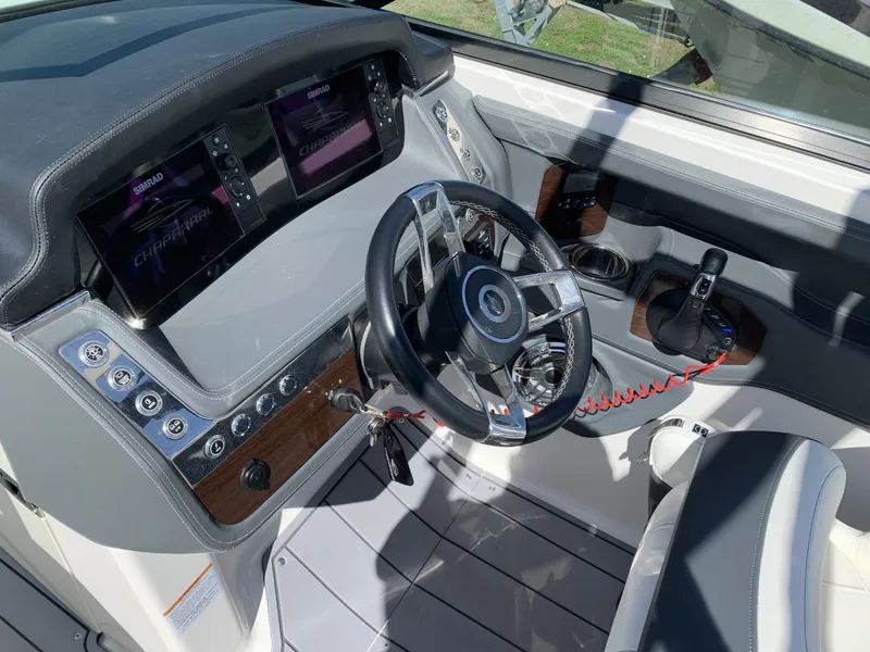 Slide: The Image of Chaparral 270 OSX 2023 - 20