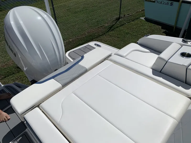 Slide: The Image of Chaparral 270 OSX 2023 - 6