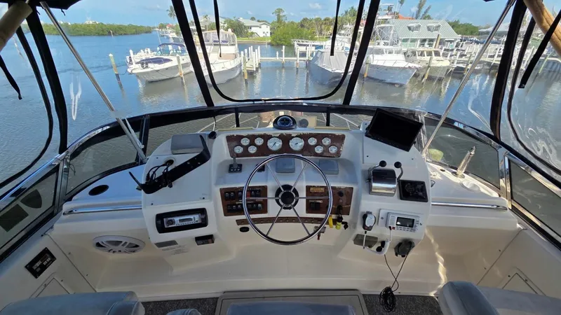 Slide: The Image of Silverton 453 Motor Yacht 2001 - 19