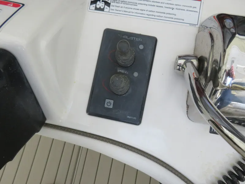 Slide: The Image of Sea Ray 44 Sedan Bridge 2007 - 10