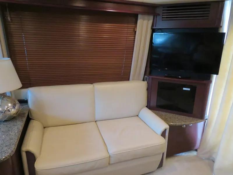 Slide: The Image of Sea Ray 44 Sedan Bridge 2007 - 11