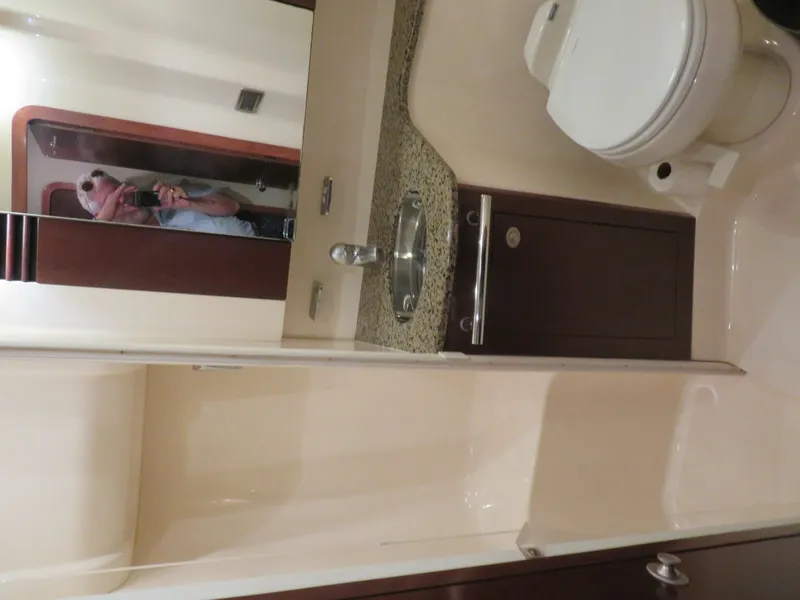 Slide: The Image of Sea Ray 44 Sedan Bridge 2007 - 19