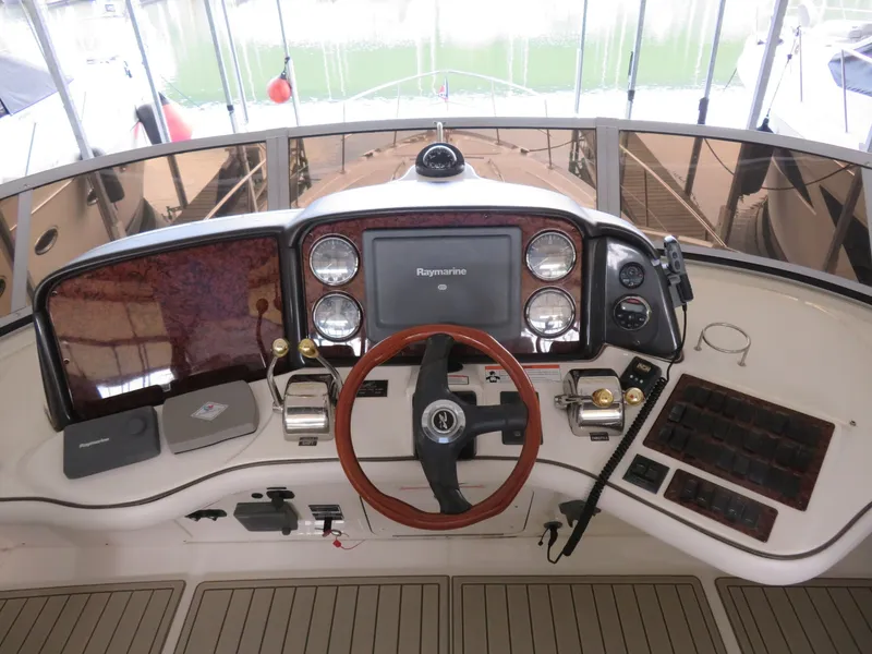 Slide: The Image of Sea Ray 44 Sedan Bridge 2007 - 6