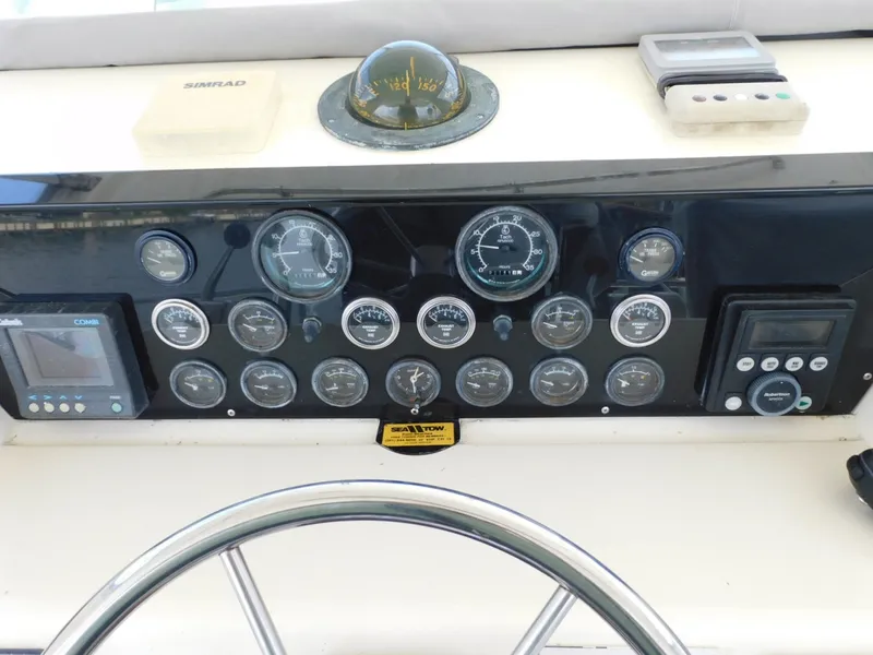 Slide: The Image of Sea Ray 460 Convertible 1987 - 22
