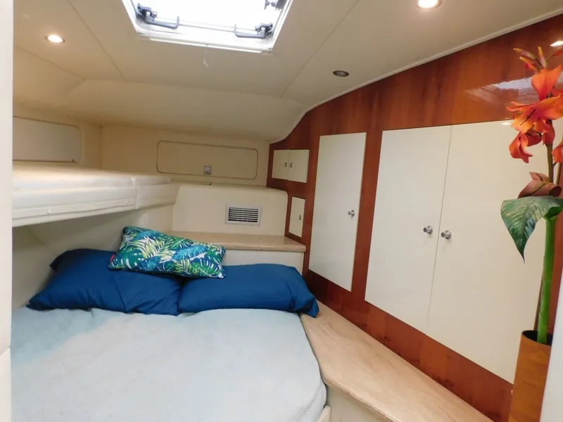 Slide: The Image of Sea Ray 460 Convertible 1987 - 36