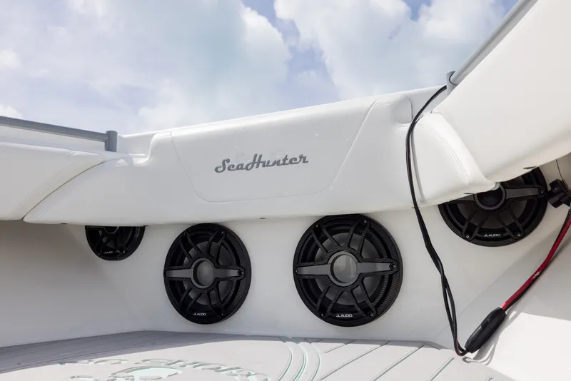 Slide: The Image of Sea Hunter Floridian 2025 - 14