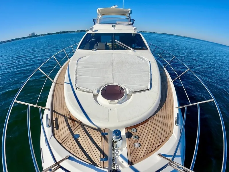 Slide: The Image of Azimut FlyBridge 2011 - 10