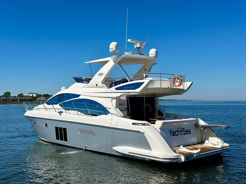 Slide: The Image of Azimut FlyBridge 2011 - 3