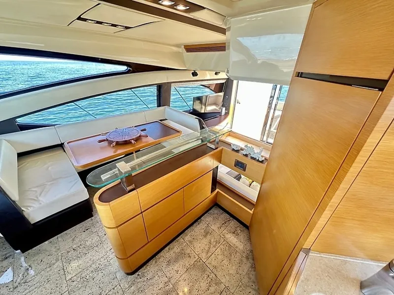 Slide: The Image of Azimut FlyBridge 2011 - 34
