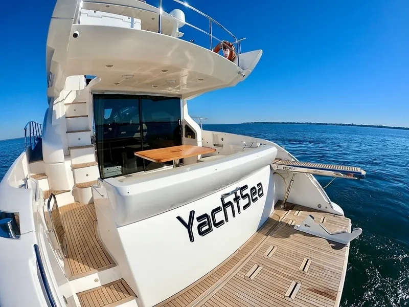 Slide: The Image of Azimut FlyBridge 2011 - 9