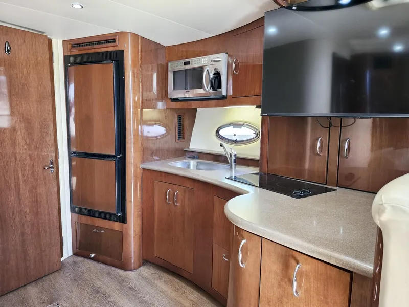 Slide: The Image of Carver Yachts 36 Mariner 2007 - 17