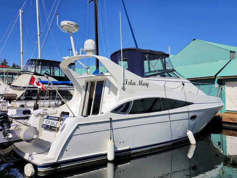 Slide: The Image of Carver Yachts 36 Mariner 2007 - 29