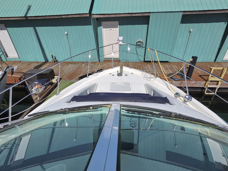 Slide: The Image of Carver Yachts 36 Mariner 2007 - 8