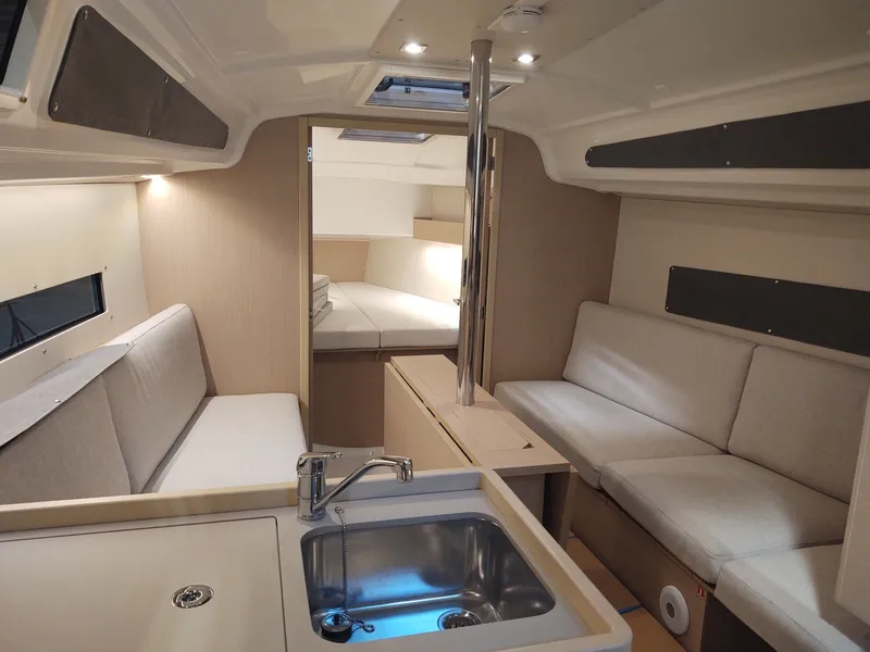 Slide: The Image of Beneteau Oceanis 30.1 2024 - 5