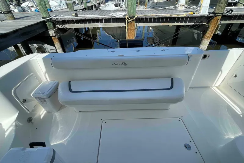 Slide: The Image of Sea Ray 420 Sedan Bridge 2005 - 16