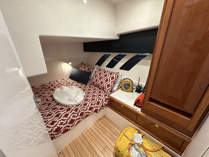 Slide: The Image of Intrepid 475 Sport Yacht 2020 - 17