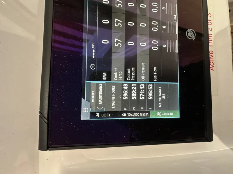 Slide: The Image of Intrepid 475 Sport Yacht 2020 - 18