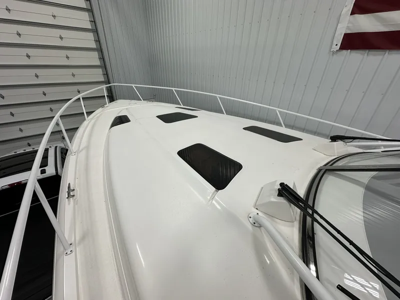 Slide: The Image of Intrepid 475 Sport Yacht 2020 - 28