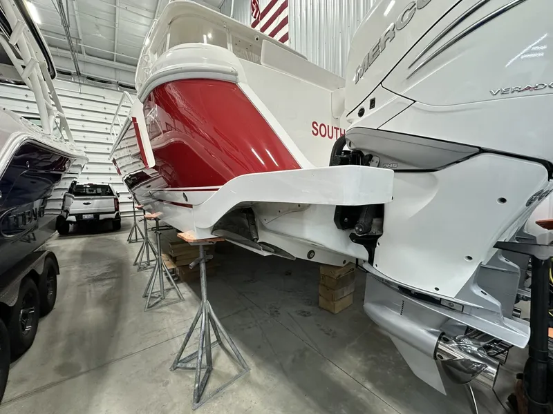 Slide: The Image of Intrepid 475 Sport Yacht 2020 - 31