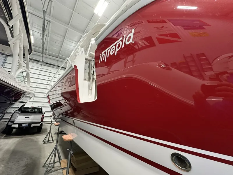 Slide: The Image of Intrepid 475 Sport Yacht 2020 - 34