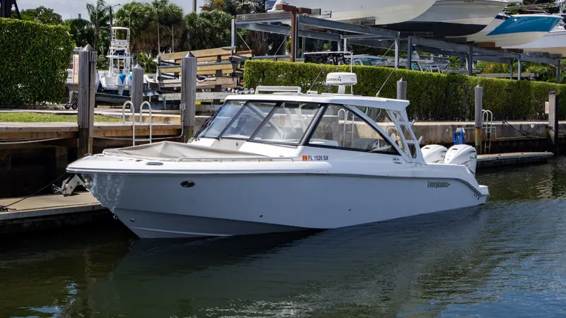 Slide: The Image of Everglades 340 Dual Console 2019 - 44