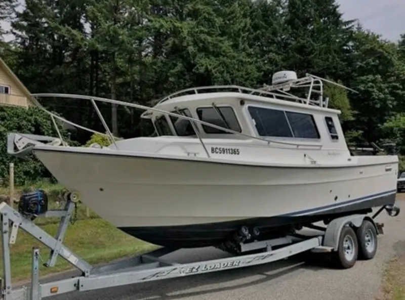 The Image of Sea Sport Explorer 2400 2003 - 0