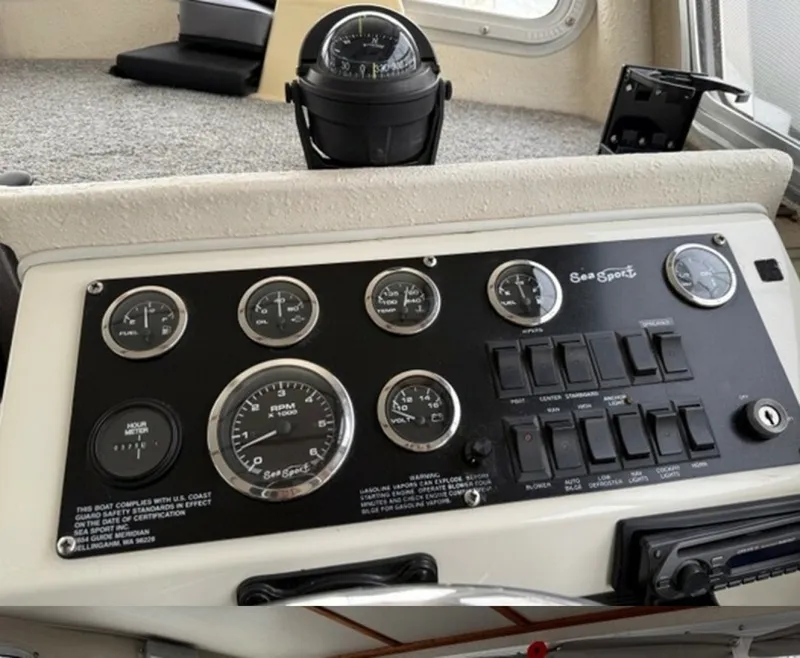 Slide: The Image of Sea Sport Explorer 2400 2003 - 11