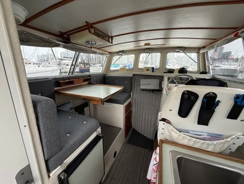 Slide: The Image of Sea Sport Explorer 2400 2003 - 5
