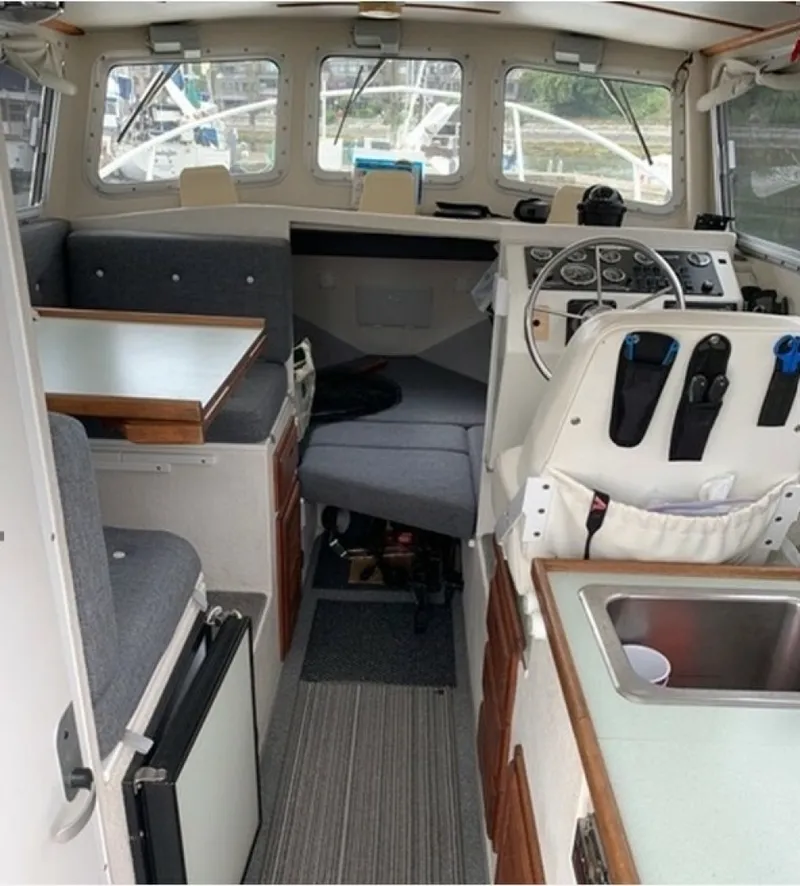 Slide: The Image of Sea Sport Explorer 2400 2003 - 6