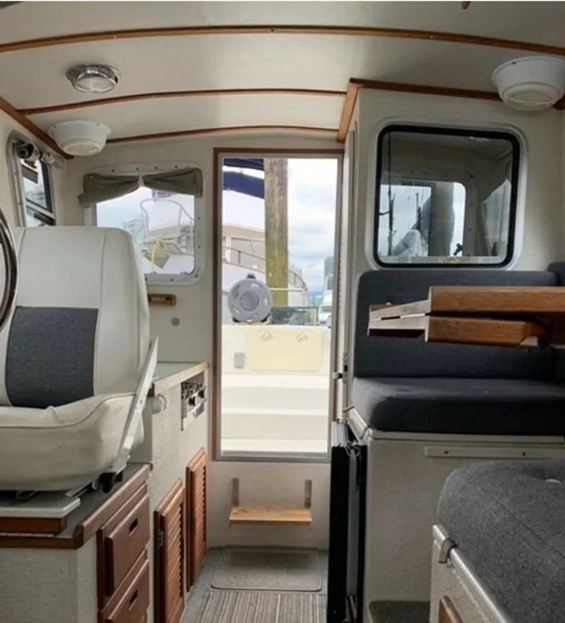 Slide: The Image of Sea Sport Explorer 2400 2003 - 8