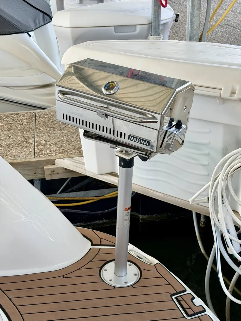 Slide: The Image of Rinker 350 Express Cruiser 2007 - 12