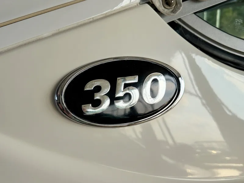 Slide: The Image of Rinker 350 Express Cruiser 2007 - 121