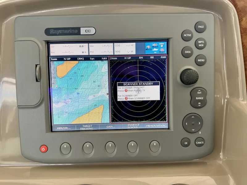 Slide: The Image of Rinker 350 Express Cruiser 2007 - 30
