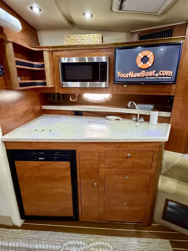 Slide: The Image of Rinker 350 Express Cruiser 2007 - 48