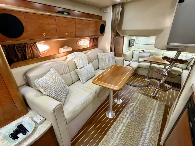 Slide: The Image of Rinker 350 Express Cruiser 2007 - 53