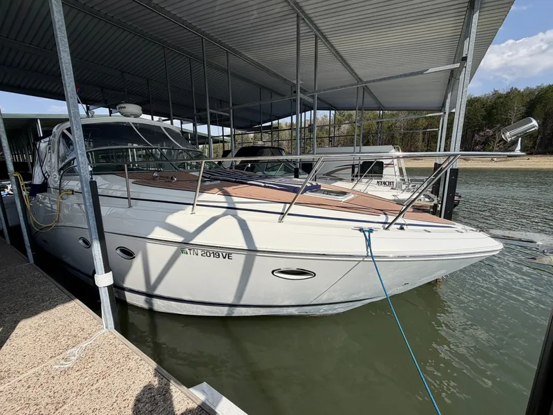 Slide: The Image of Rinker 350 Express Cruiser 2007 - 6