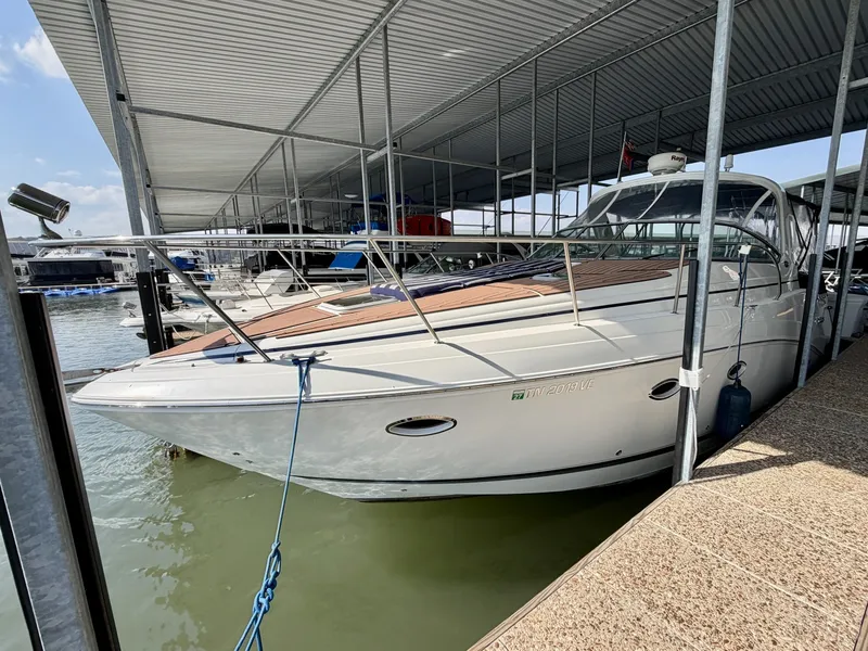 Slide: The Image of Rinker 350 Express Cruiser 2007 - 7